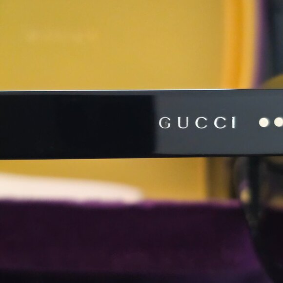 Gucci Sunglasses - Picture 4 of 5